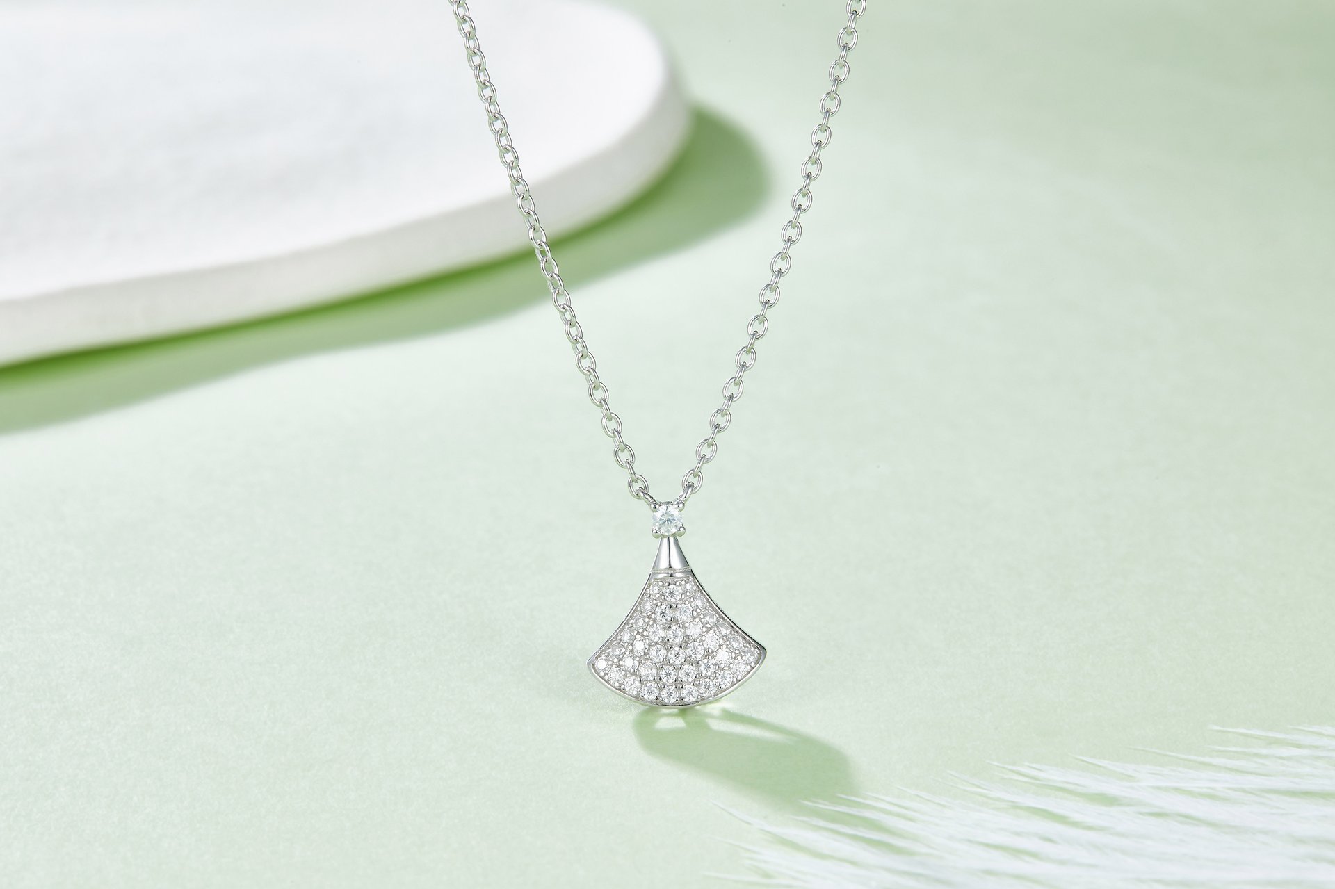 Fan Pavé Moissanite Pendant Necklace – 925 Silver - Image 3