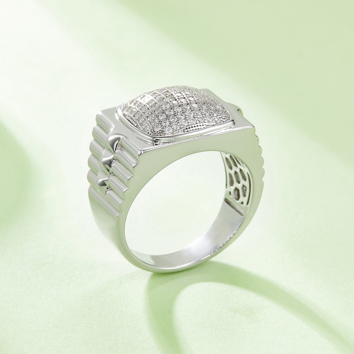 Men's Moissanite Pavé Cushion Link Ring - Image 5