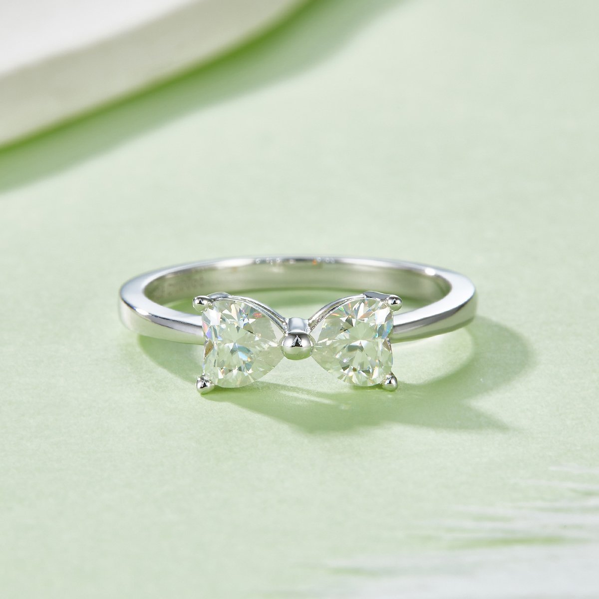Twin Heart Moissanite Bow Ring – 1ct DEW DEF VVS 925 Silver - Image 2