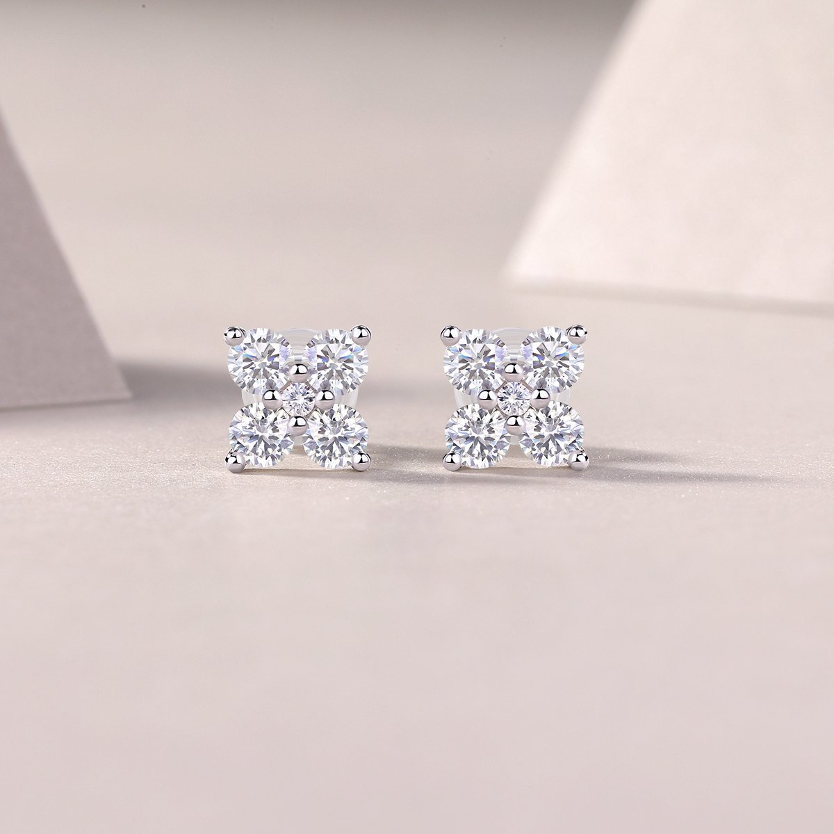 Four-Point Star Clover Cluster Moissanite Stud Earrings - Image 3