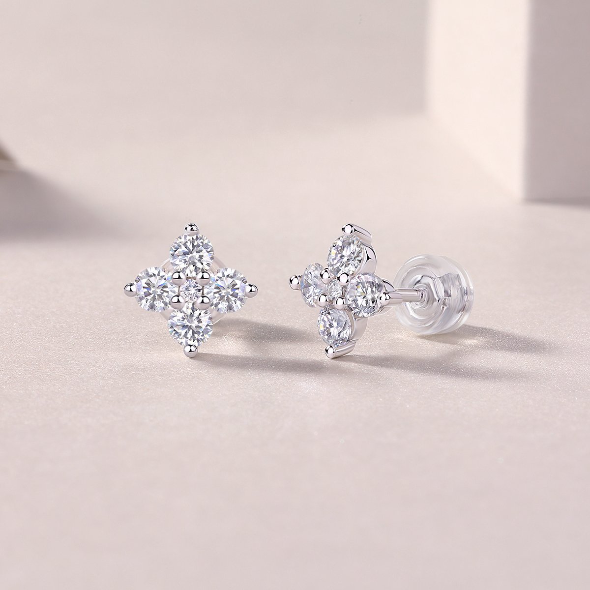 Four-Point Star Clover Cluster Moissanite Stud Earrings - Image 4