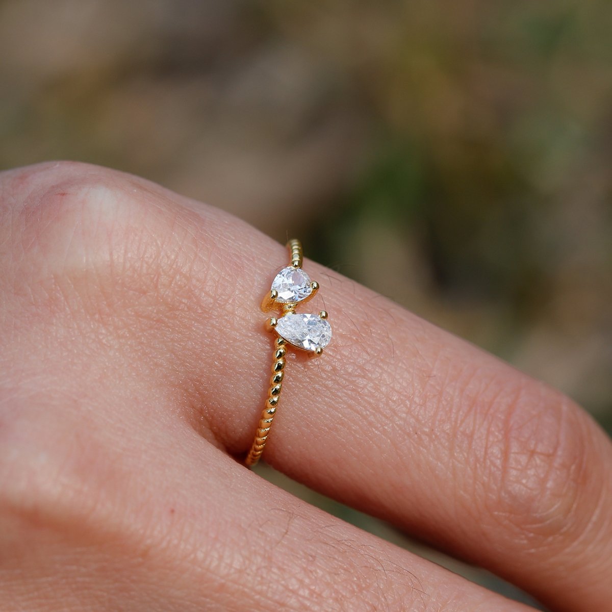 Toi et Moi Twin Pear Moissanite Twist Ring - Image 3