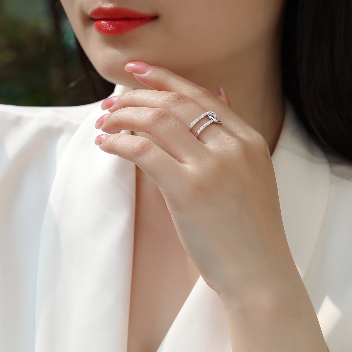 Knotted Double-Band Pavé Moissanite Ring - Image 7