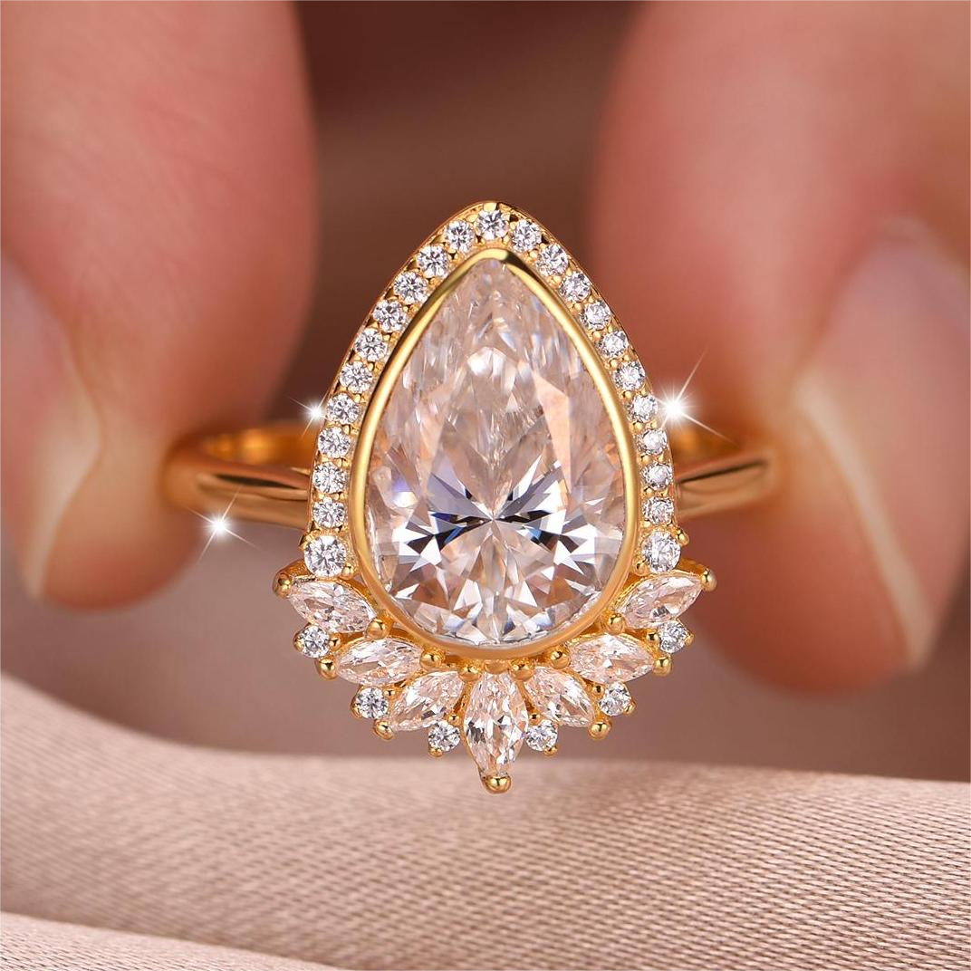 4ct Pear-Cut Moissanite Bezel Halo Statement Ring - Image 5