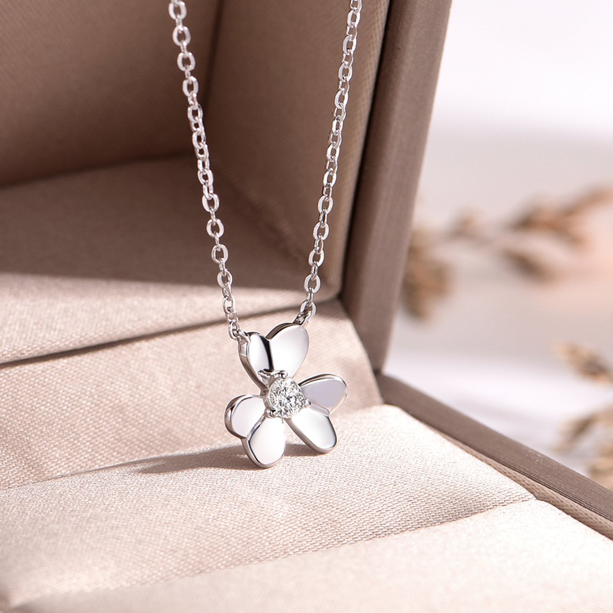 Clover Flower Moissanite Pendant Necklace - Image 2