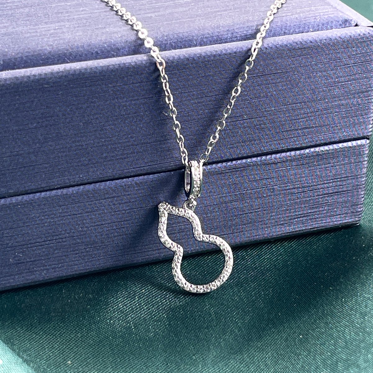 Moissanite Pavé Gourd Silhouette Pendant Necklace - Image 3