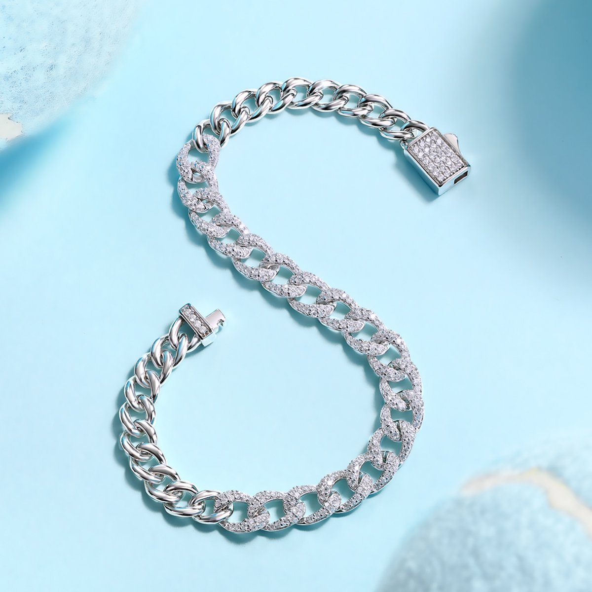 Pavé Cuban-Link Moissanite Bracelet - Image 4