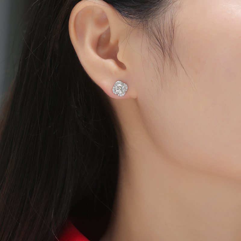 Round Moissanite Clover Halo Stud Earrings - Image 3