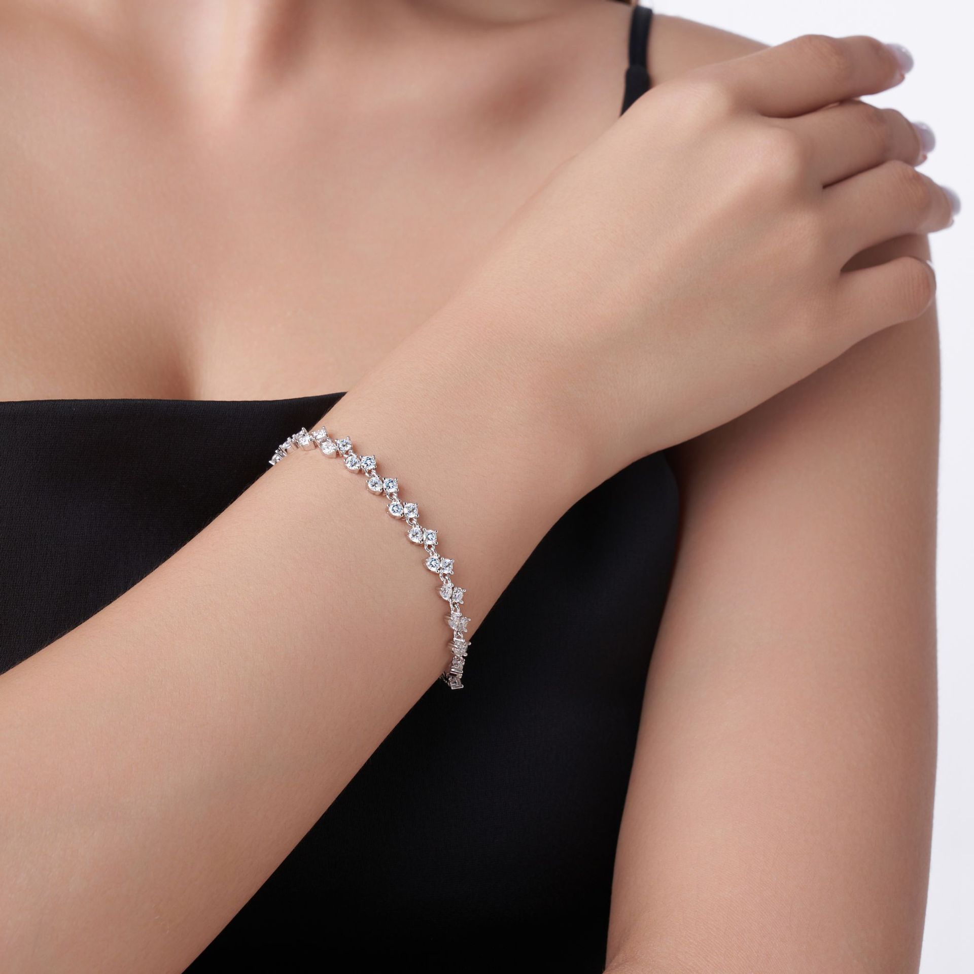 Moissanite Heart-Cluster Line Bracelet in 18K White Gold - Image 6
