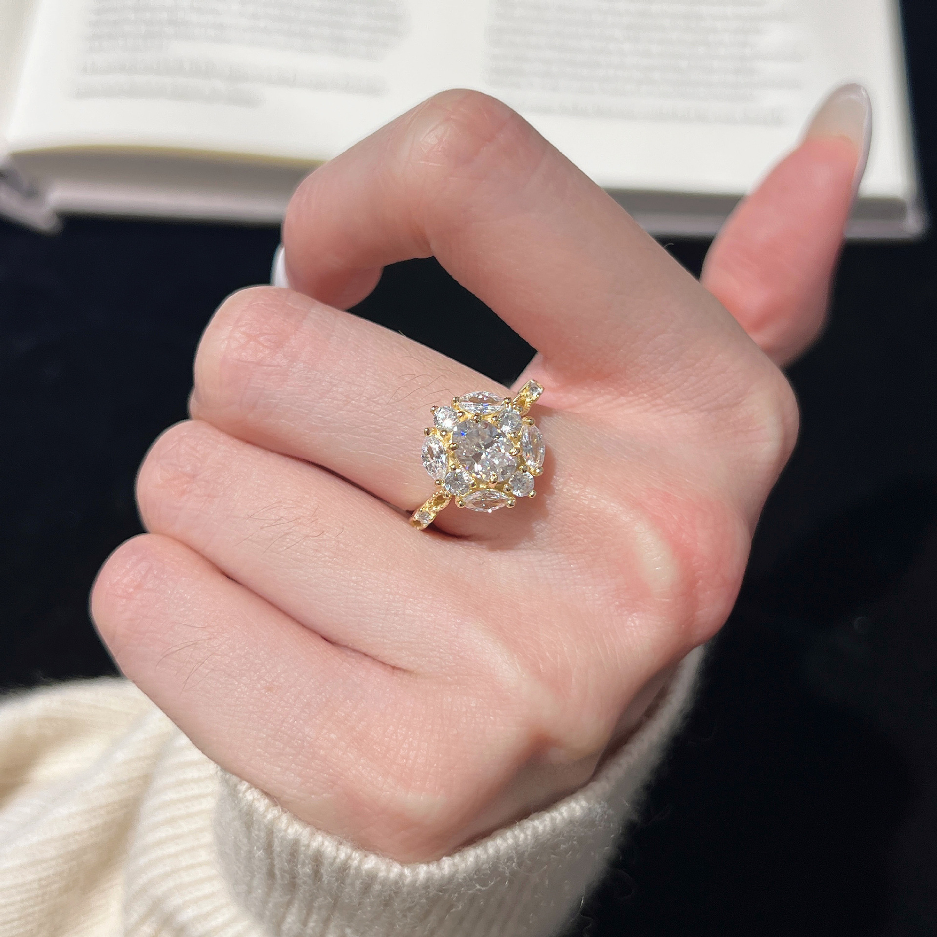 1ct Oval Vintage Floral Halo Moissanite Ring - Image 3