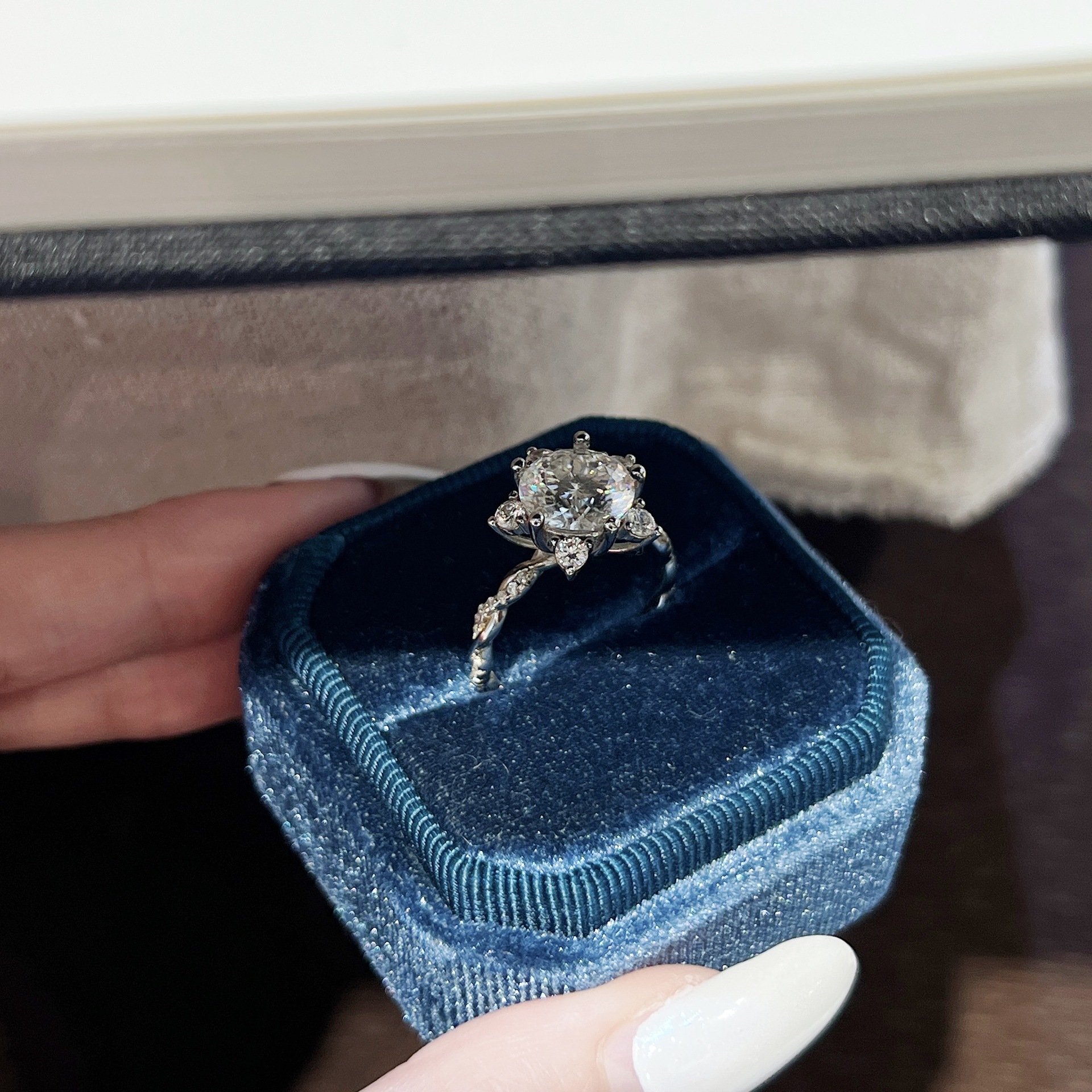 Snowflake Halo Round Moissanite Ring - Image 5