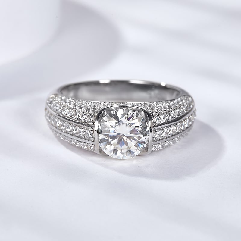 Round Moissanite Men's Half-Bezel Pave Ring - Image 3