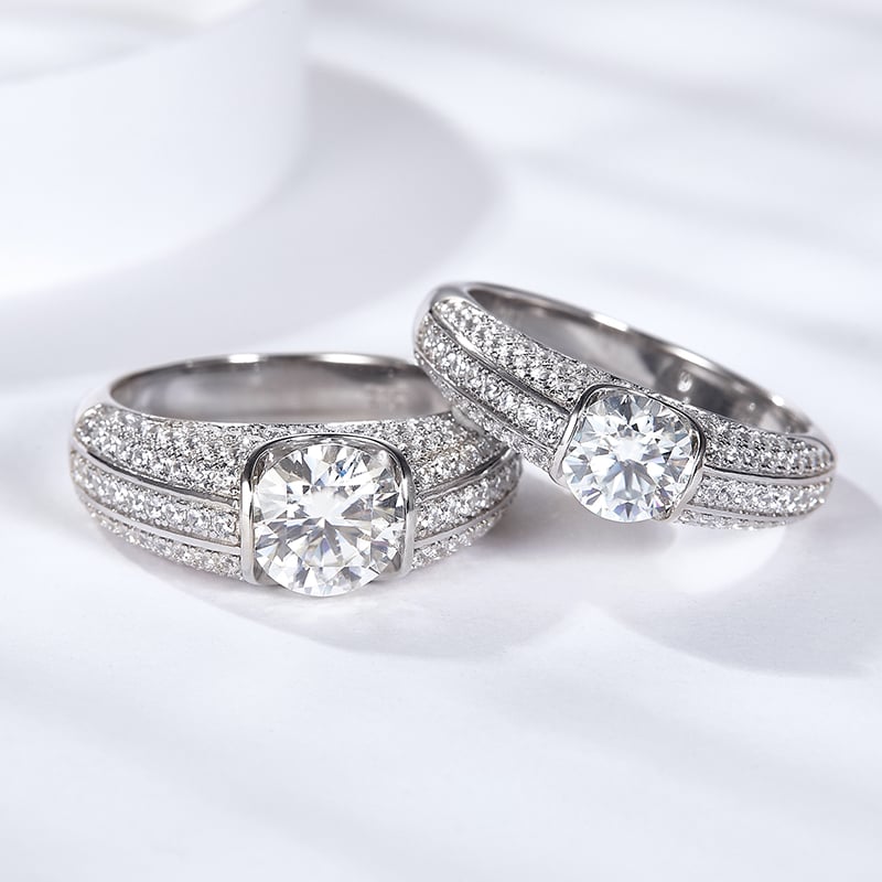 Round Moissanite Men's Half-Bezel Pave Ring - Image 4