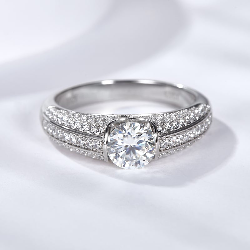 Round Moissanite Men's Half-Bezel Pave Ring - Image 5