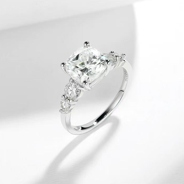 Cushion-Cut Five-Stone Moissanite Engagement Ring - Image 3