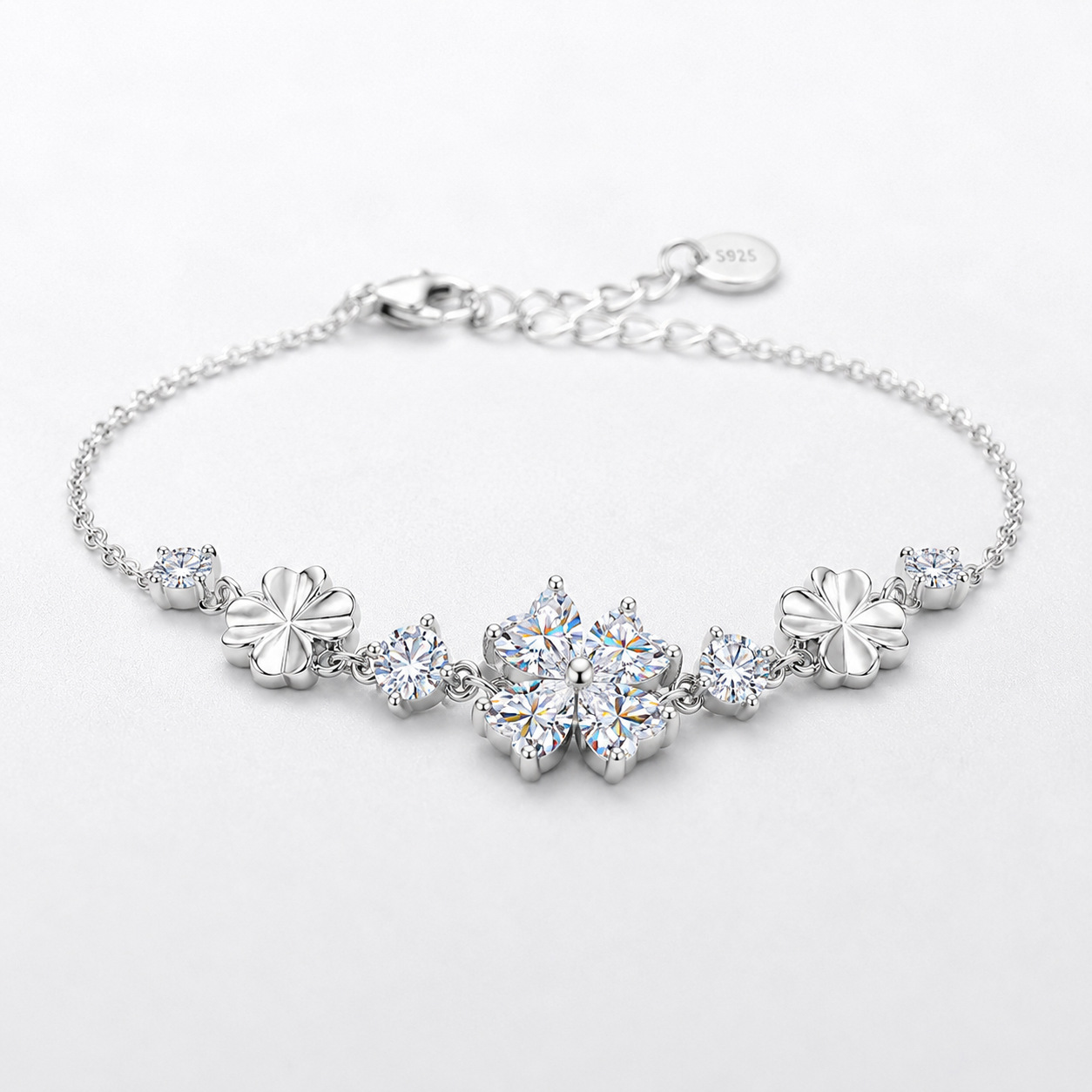 Heart Moissanite Four-Leaf Clover Bracelet – 2.6ct DEW - Image 5
