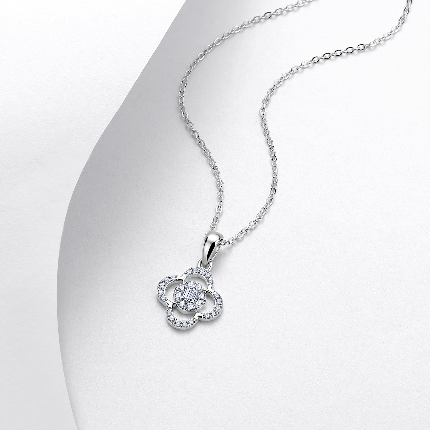 Moissanite Open Clover Pendant Necklace – 0.23ct DEW - Image 3