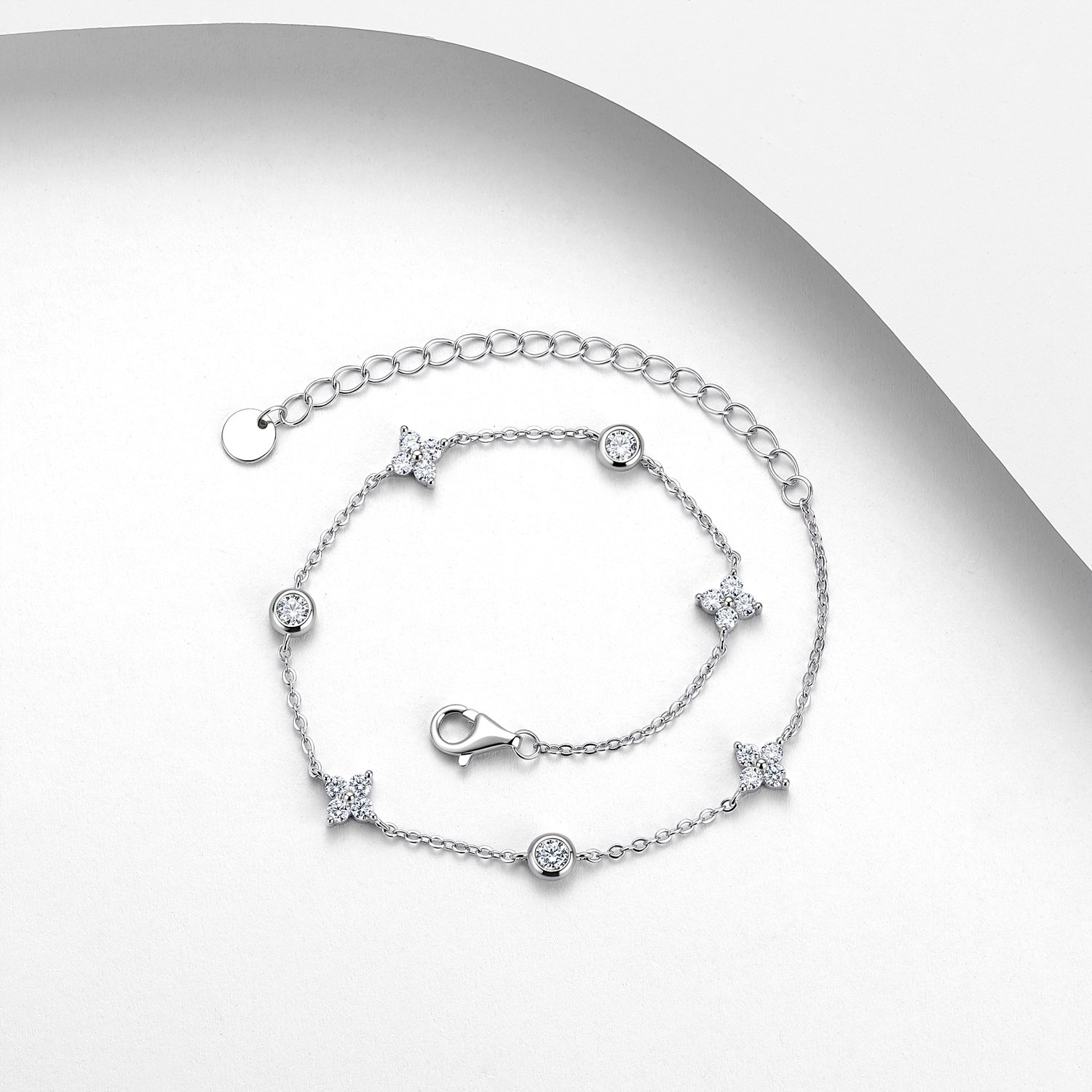 Round Moissanite Clover Station Bracelet – 0.78ct DEW - Image 3