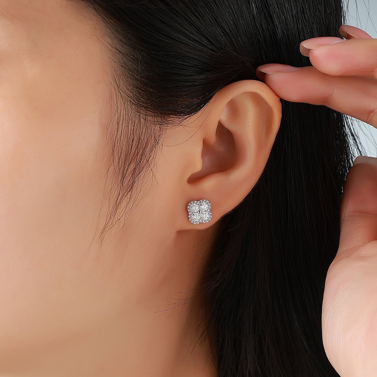 Moissanite Four-Petal Clover Stud Earrings – 0.52ct DEW Each - Image 5