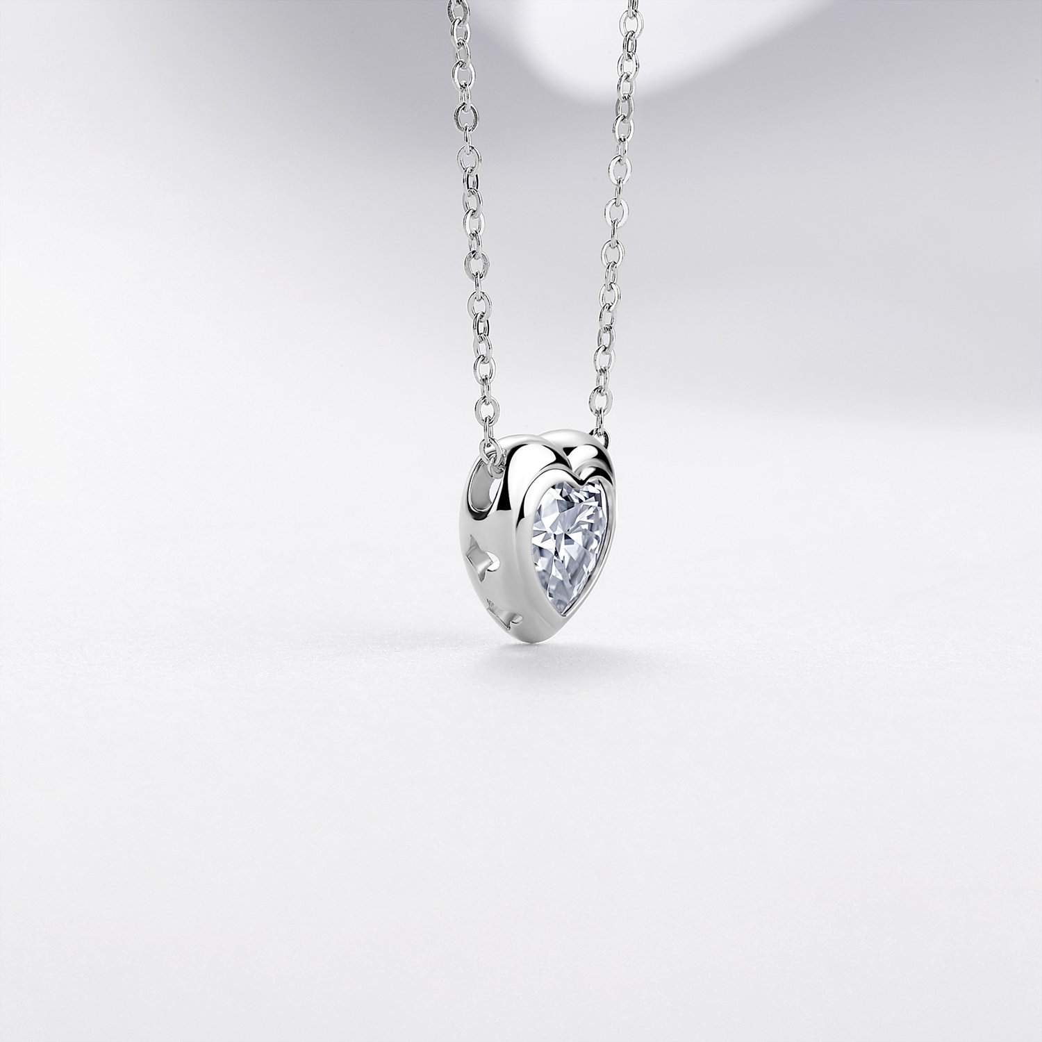 Heart Moissanite Bezel Necklace – 1.2ct DEW - Image 3