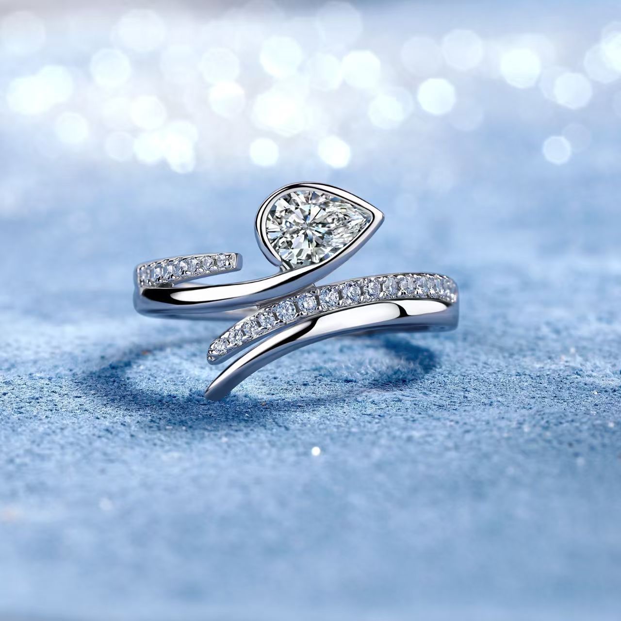 Pear Moissanite Bezel Bypass Ring – 1ct DEW - Image 4