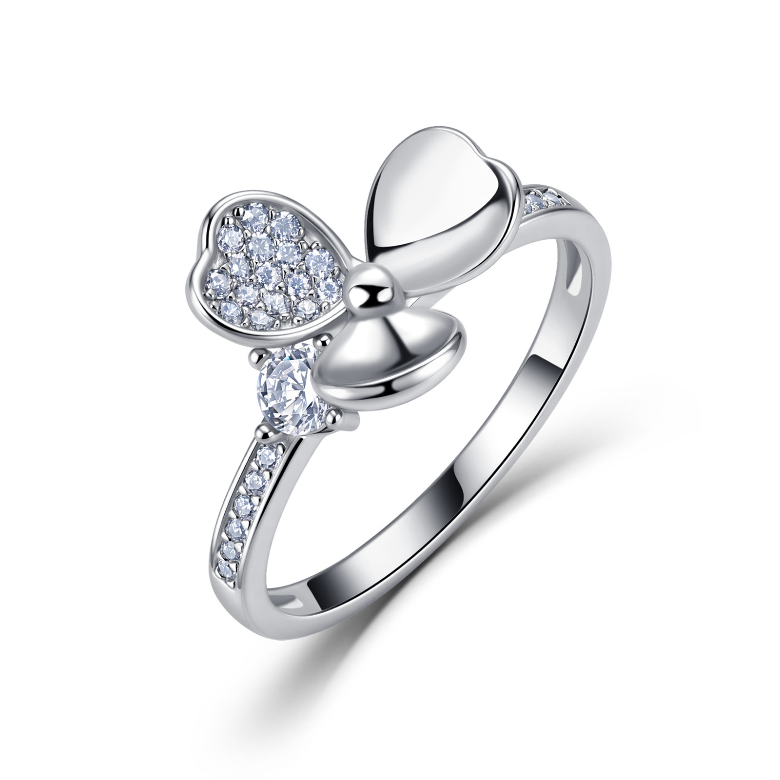 Heart-Petal Clover Moissanite Ring – 0.37ct DEW Pavé Band
