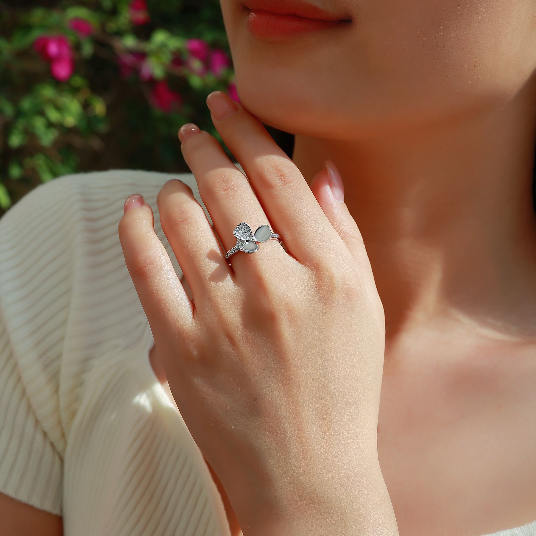Heart-Petal Clover Moissanite Ring – 0.37ct DEW Pavé Band - Image 6