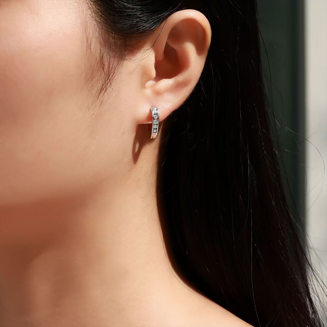 Heart-Shaped Moissanite Huggie Hoop Earrings – 0.2ct DEW Each - Image 6
