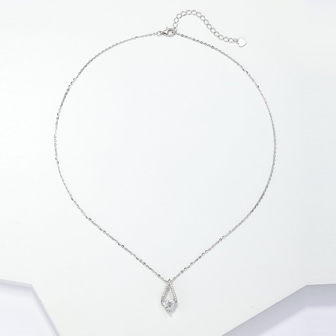 Heart Moissanite Triangle Pendant Necklace – 1ct DEW - Image 4
