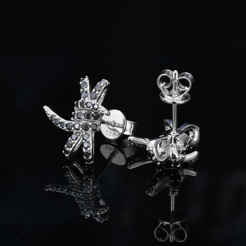 Black Moissanite Barbed Wire Knot Stud Earrings – 0.3ct DEW Each - Image 4