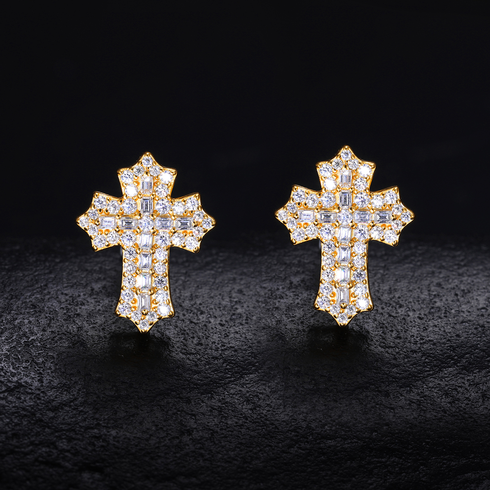 Baguette Moissanite Pavé Cross Stud Earrings – 0.4ct DEW Each - Image 4