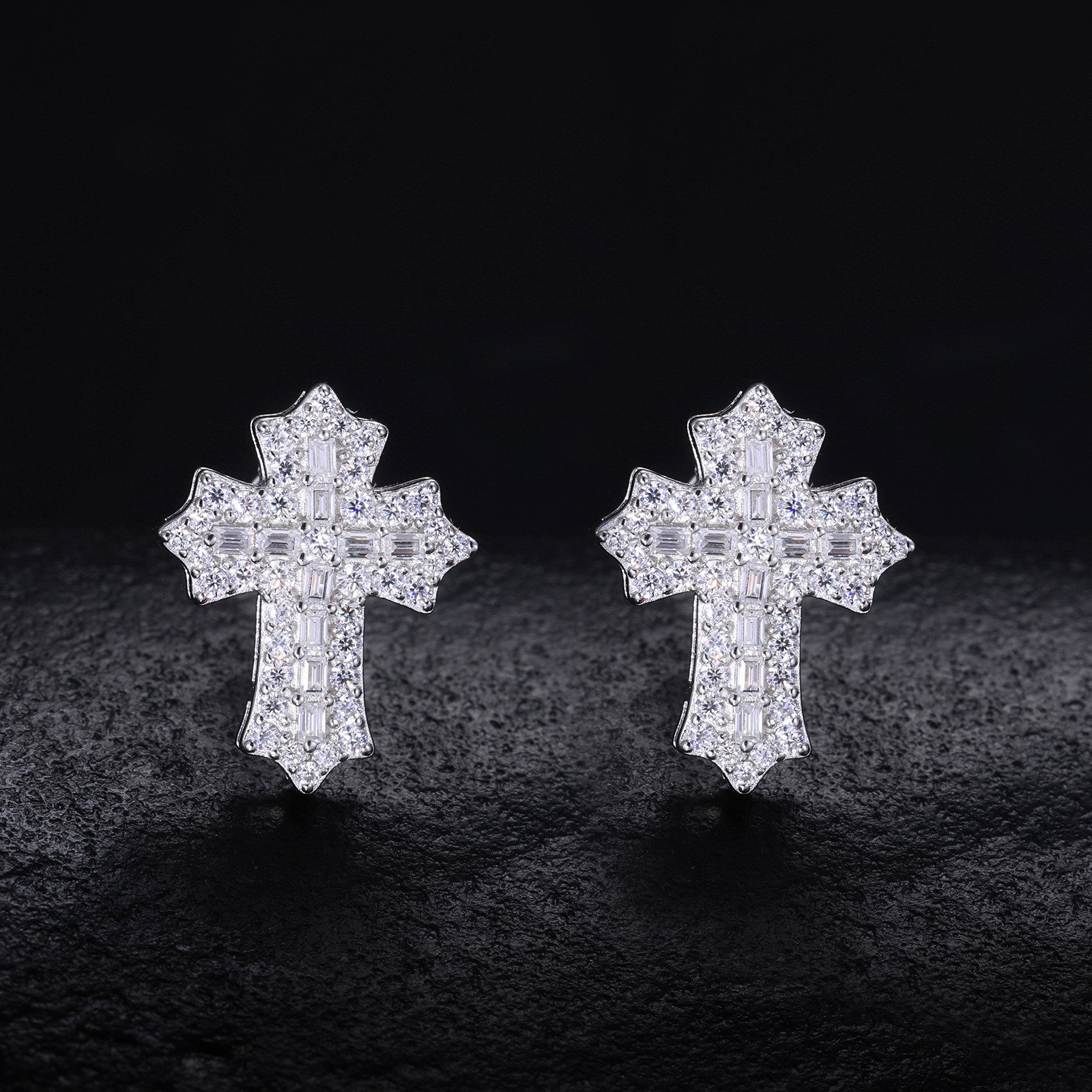 Baguette Moissanite Pavé Cross Stud Earrings – 0.4ct DEW Each - Image 7