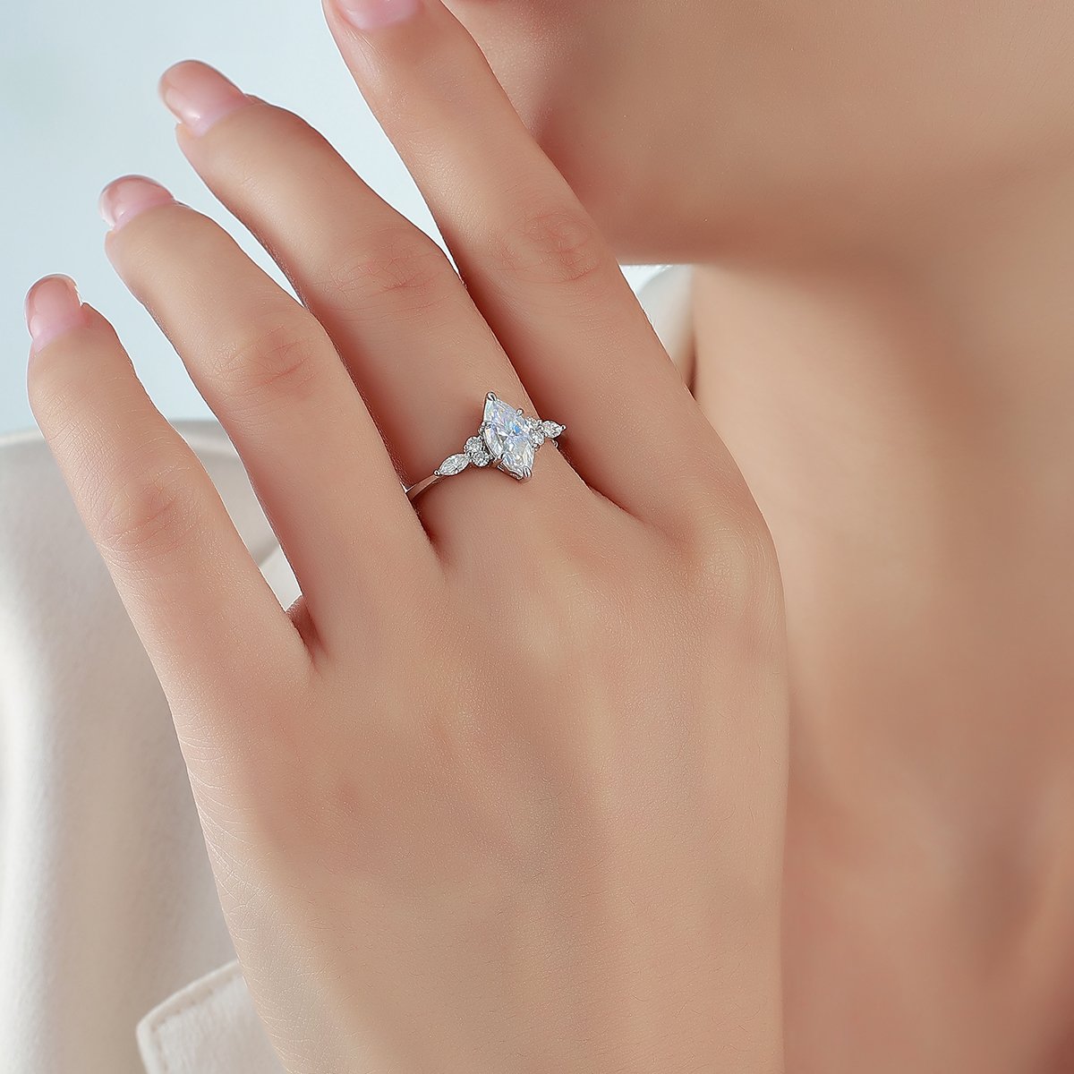 Marquise Moissanite Cluster Accent Ring – 1ct DEW Centre - Image 4