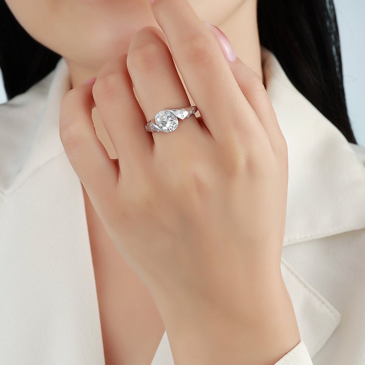 East-West Oval Moissanite Bypass Ring – 2.16ct DEW - Image 4