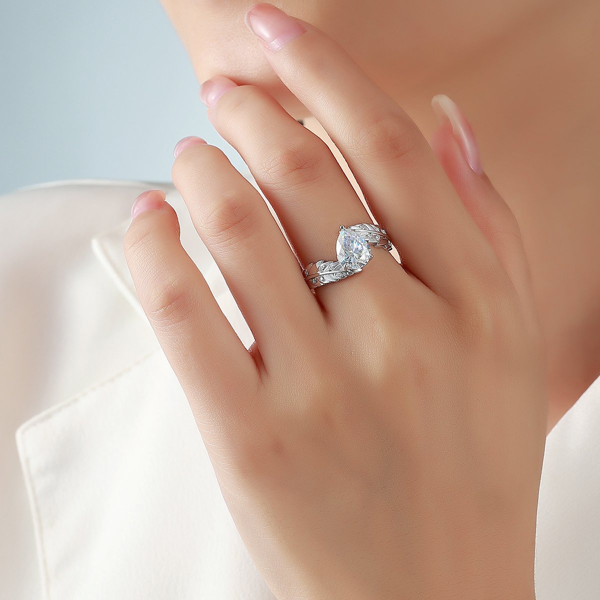 Pear Moissanite Feather Bypass Ring – 1.6ct DEW - Image 4