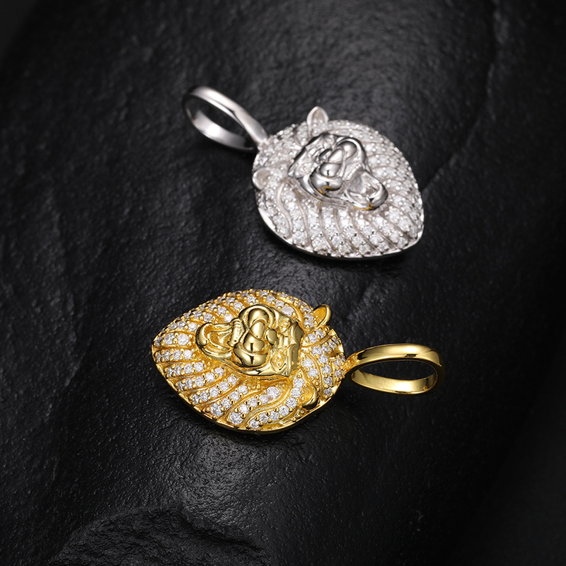 Pavé Moissanite Mini Lion Head Pendant – 0.6ct DEW - Image 4