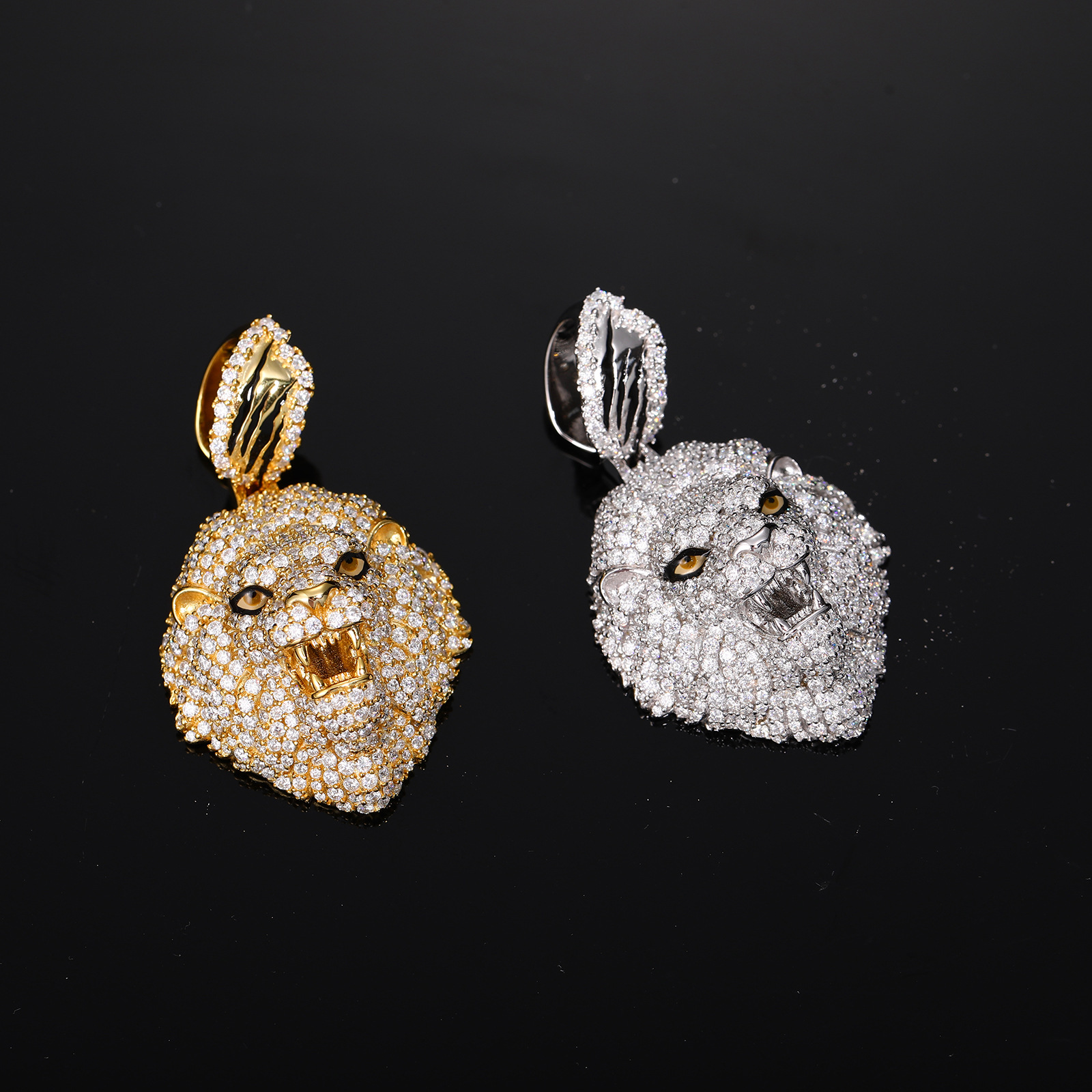 Pavé Moissanite Lion Head Pendant – 6ct DEW - Image 4