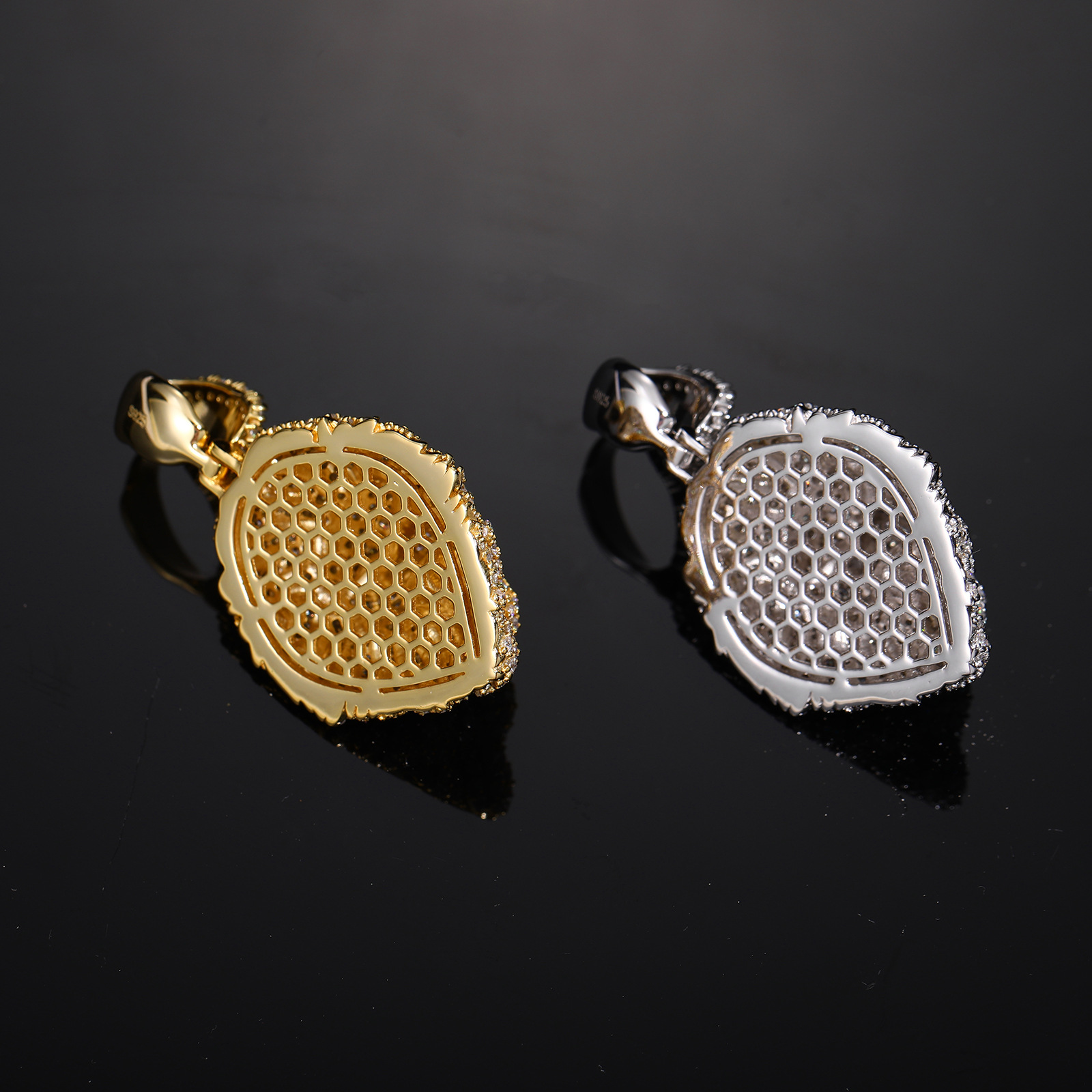 Pavé Moissanite Lion Head Pendant – 6ct DEW - Image 5