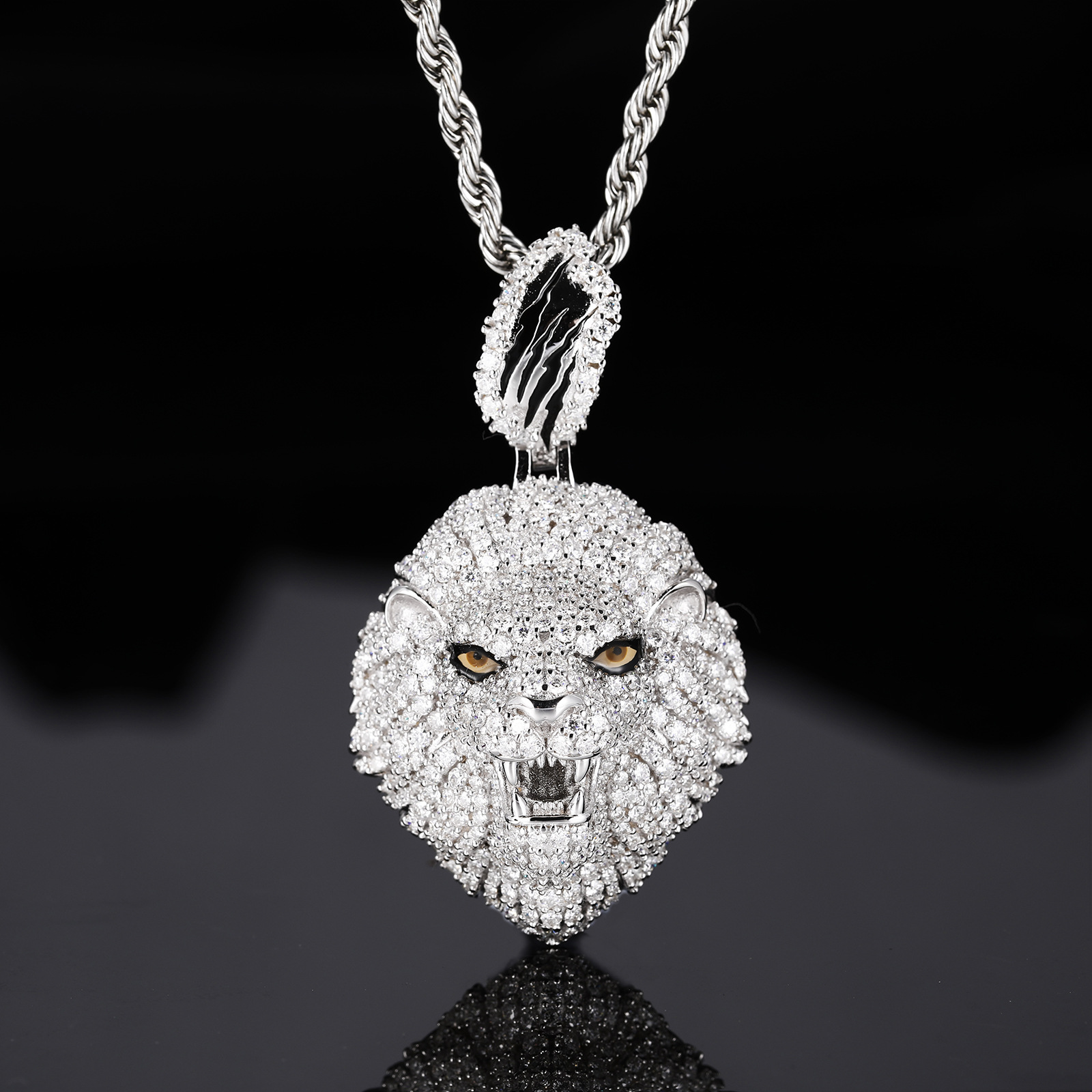 Pavé Moissanite Lion Head Pendant – 6ct DEW - Image 7