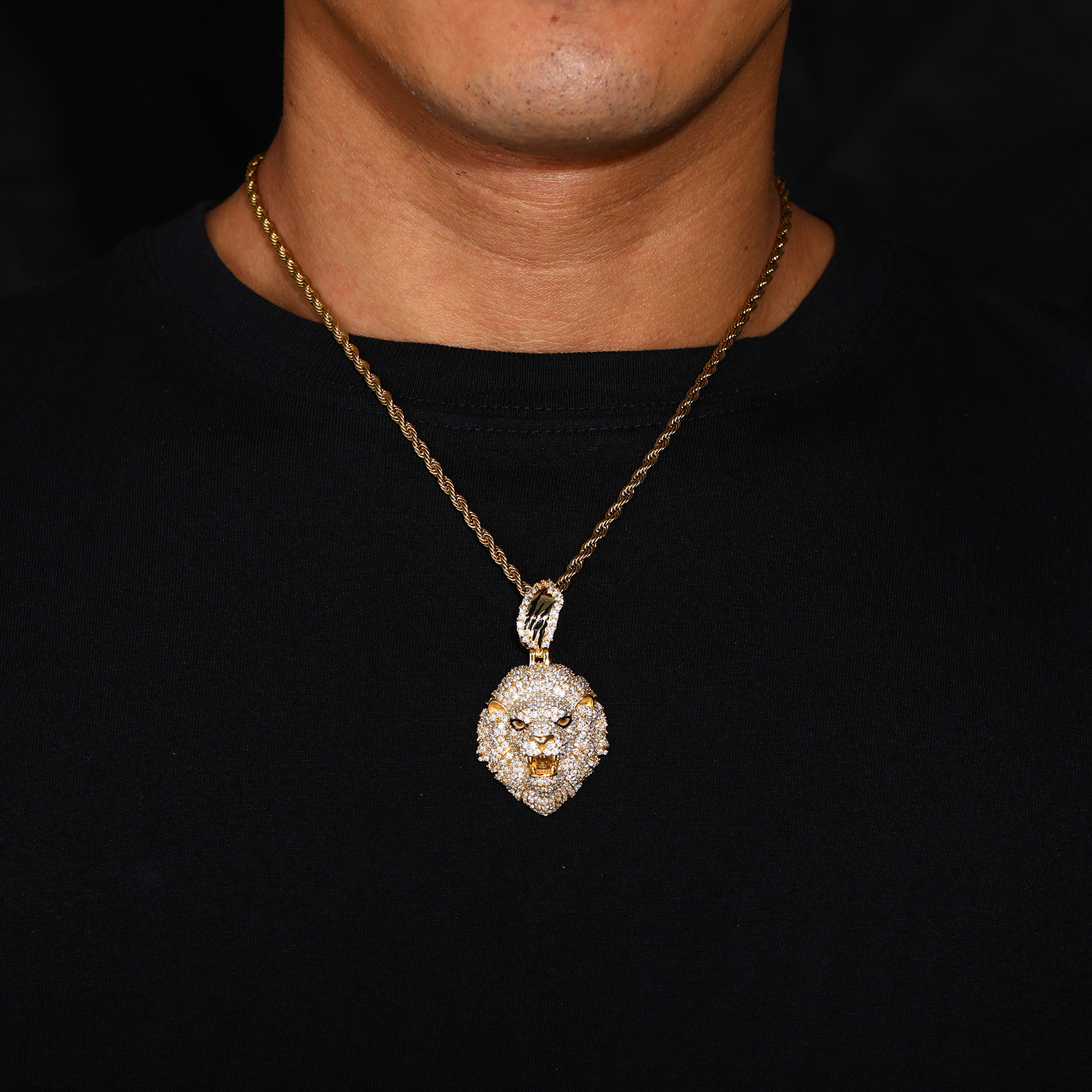 Pavé Moissanite Lion Head Pendant – 6ct DEW - Image 8