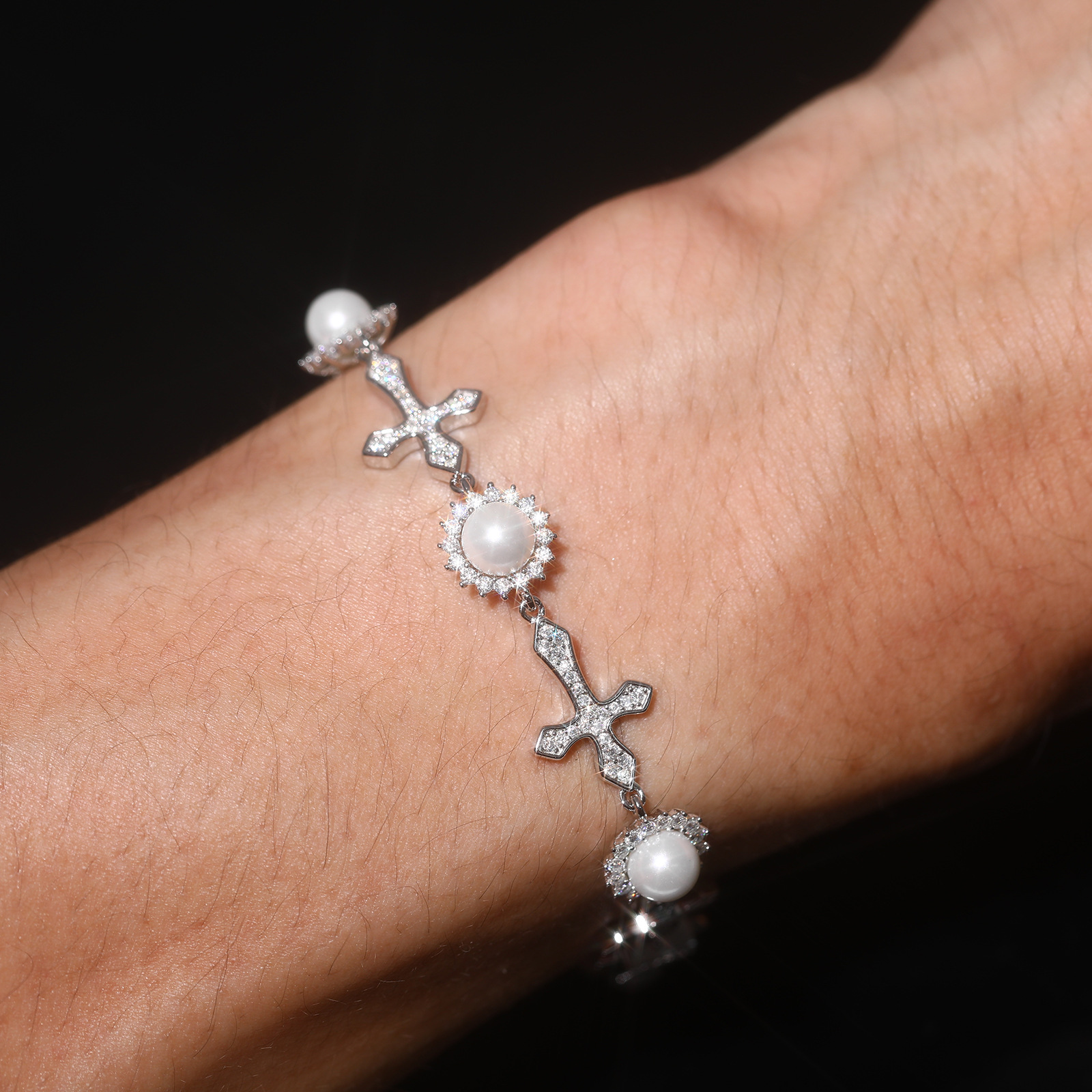 Moissanite Cross & Pearl Link Bracelet – 12mm - Image 3
