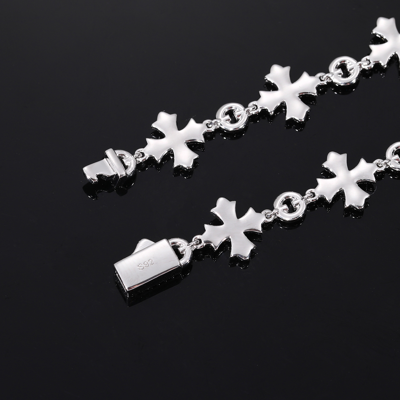 Moissanite Pavé Cross Link Bracelet – 12mm - Image 6