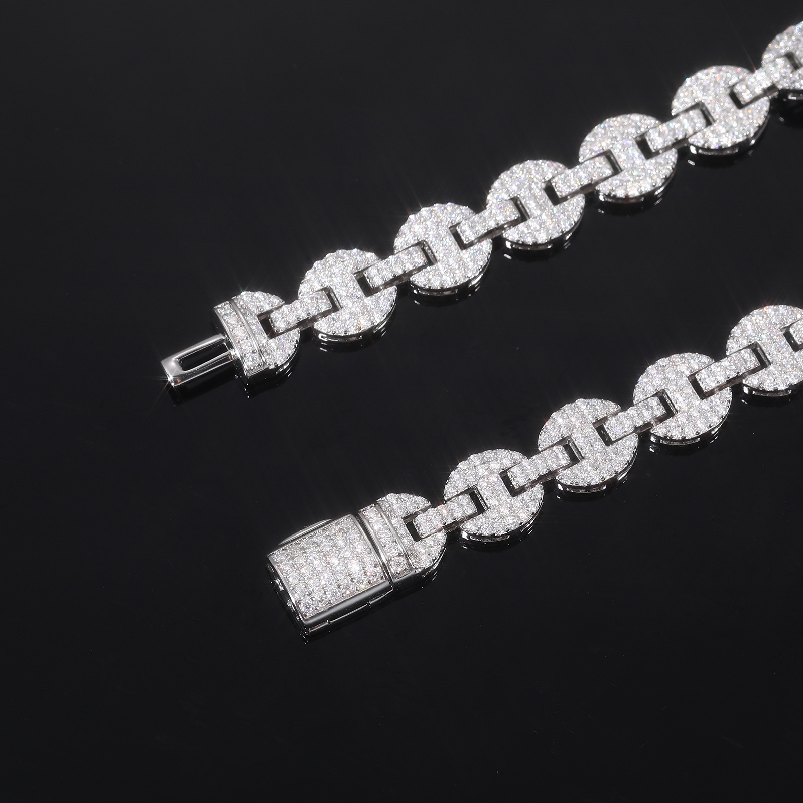 Pavé Mariner Link Moissanite Bracelet – 8mm - Image 5