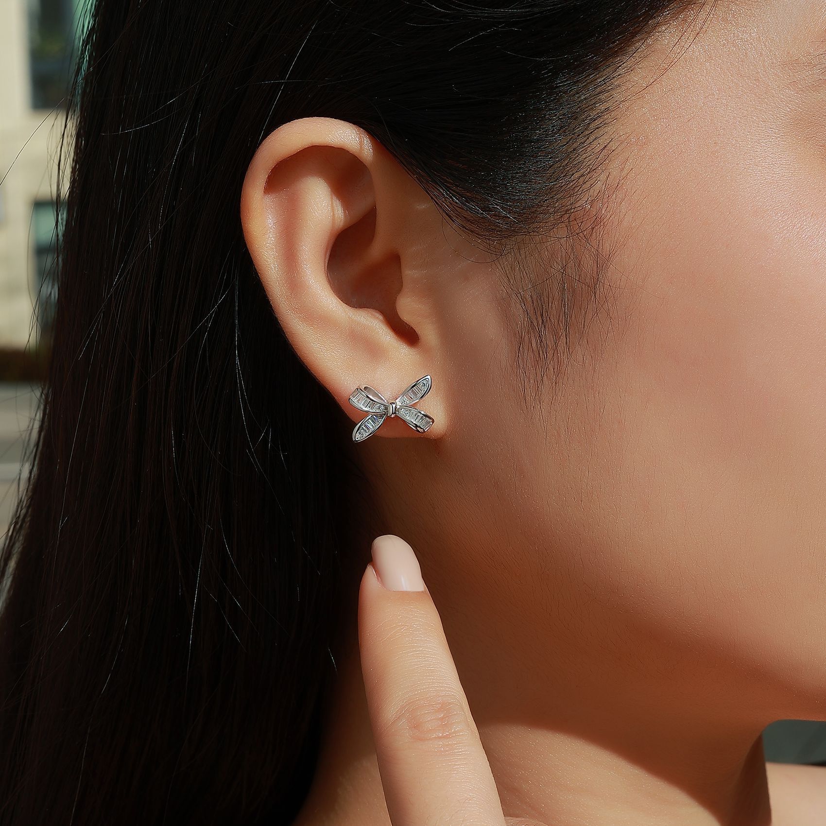 Baguette Bow Moissanite Stud Earrings – 0.3ct DEW Each - Image 6