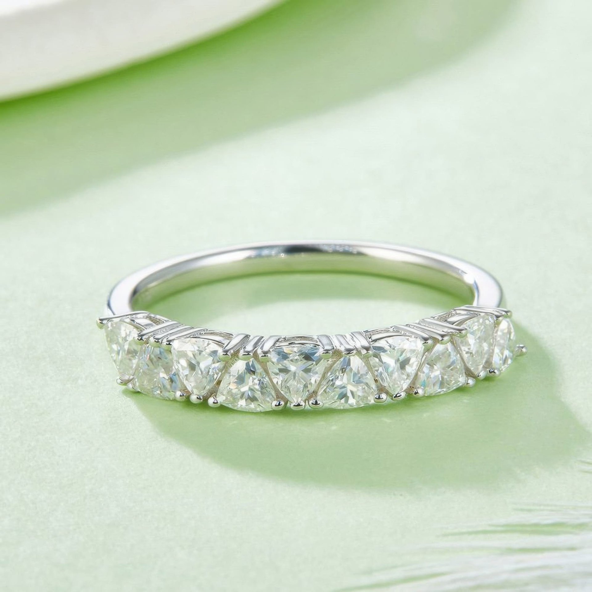 Graduated Round Moissanite Half-Eternity Row Ring | DEF VVS in 925 Sterling Silver - Image 4