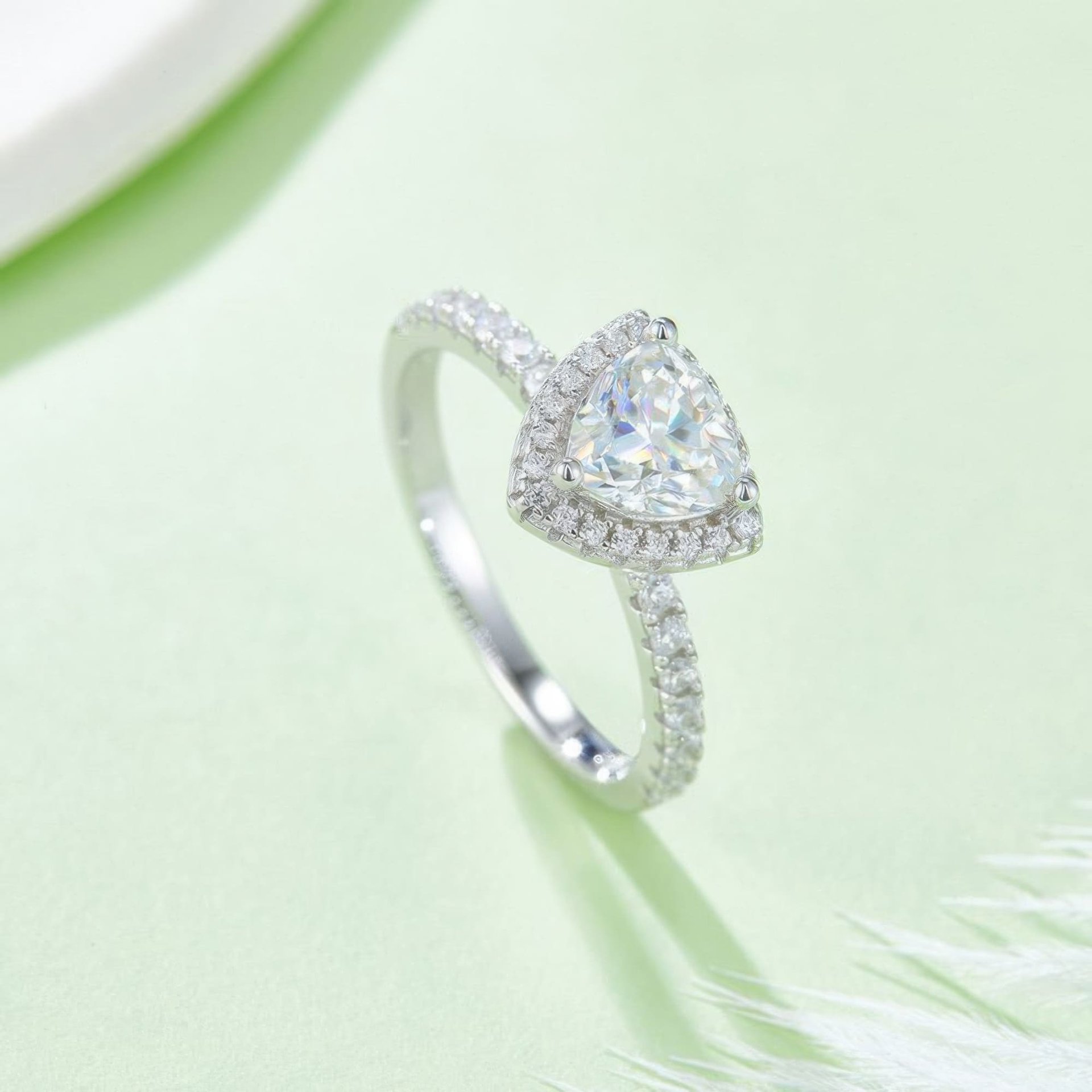 Trillion-Cut Triangle Moissanite Ring | 1ct DEF Halo 925 Silver Statement Ring - Image 3