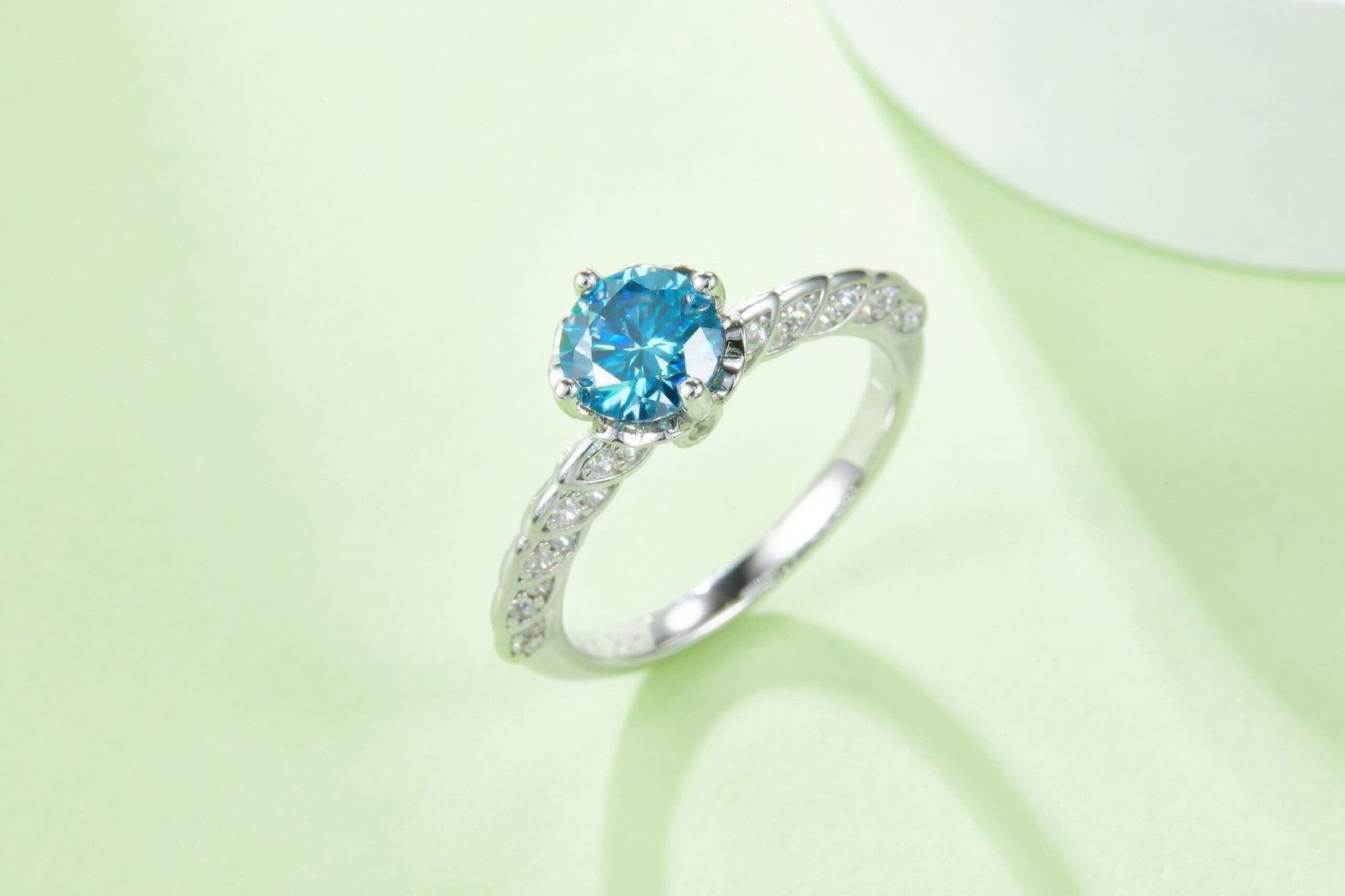 1ct Moissanite Crown Solitaire Ring | Twisted Pavé Band | 925 Sterling Silver - Image 3