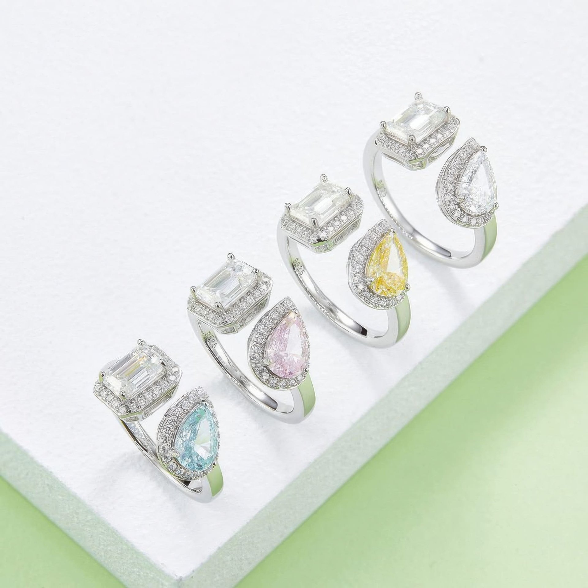 Emerald & Pear Cut Moissanite Toi et Moi Ring | 925 Silver Double Halo Open Band - Image 6