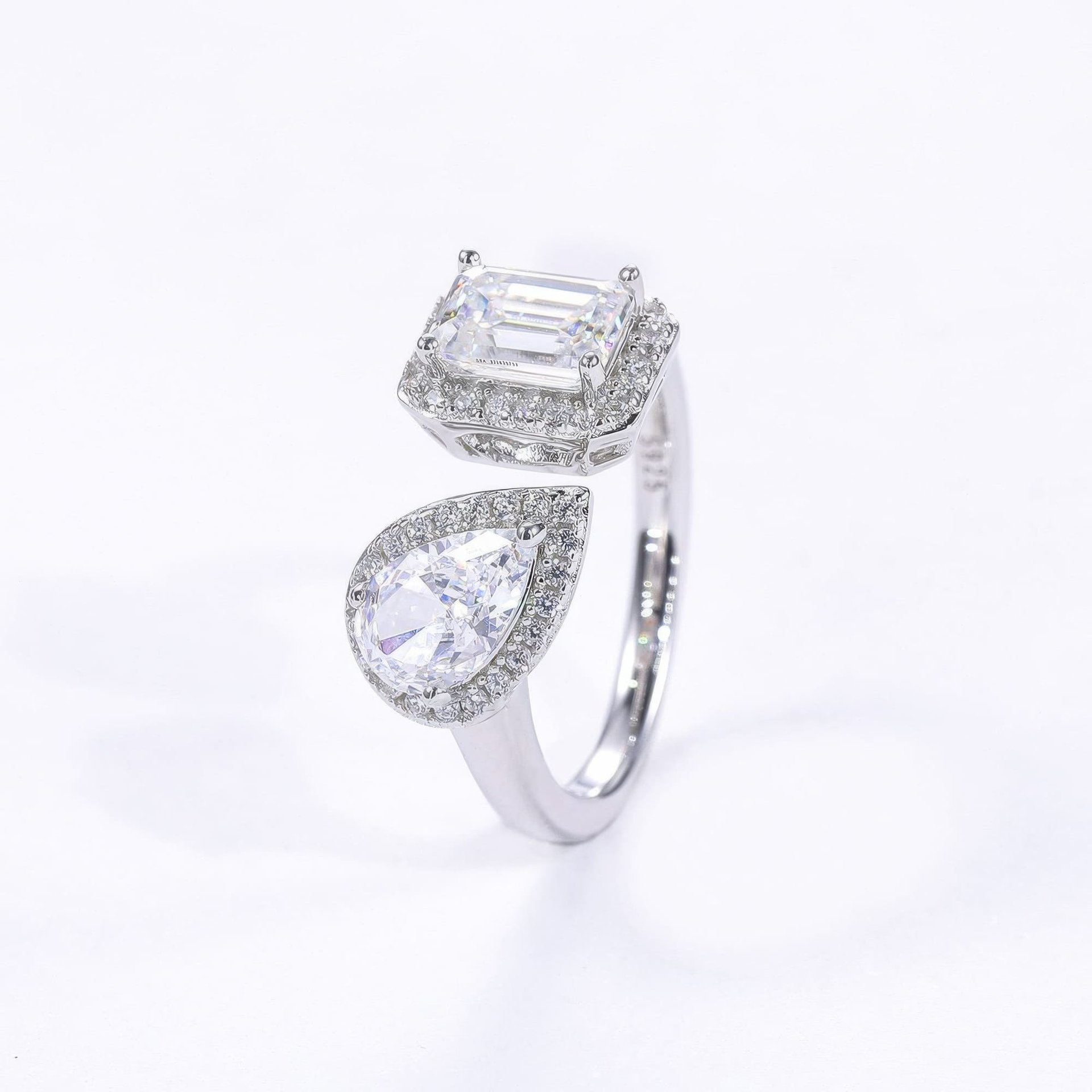 Emerald & Pear Cut Moissanite Toi et Moi Ring | 925 Silver Double Halo Open Band - Image 10