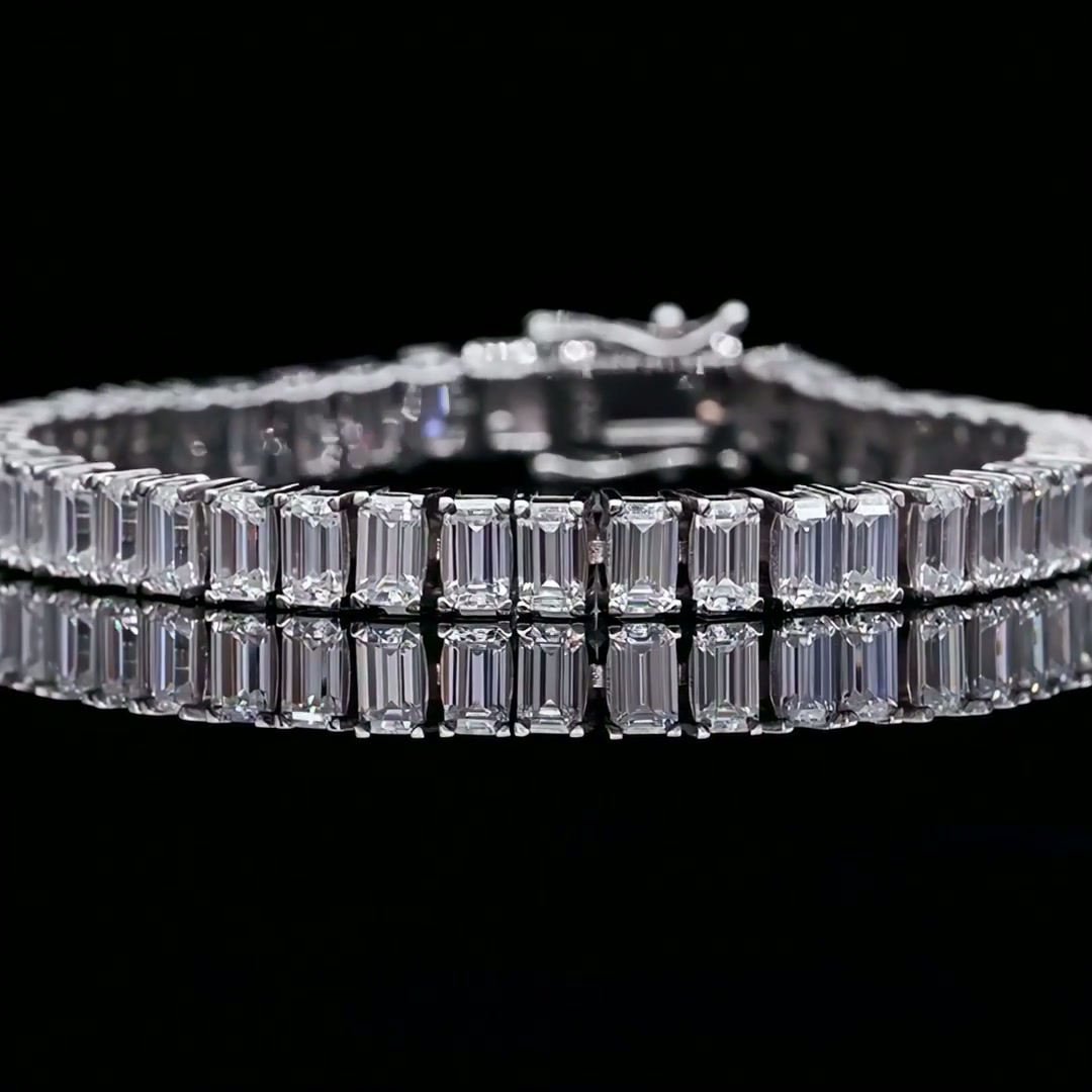 Emerald-Cut Moissanite Tennis Bracelet | 925 Silver, Rhodium-Plated | 0.5ct DEW per Stone product video thumbnail